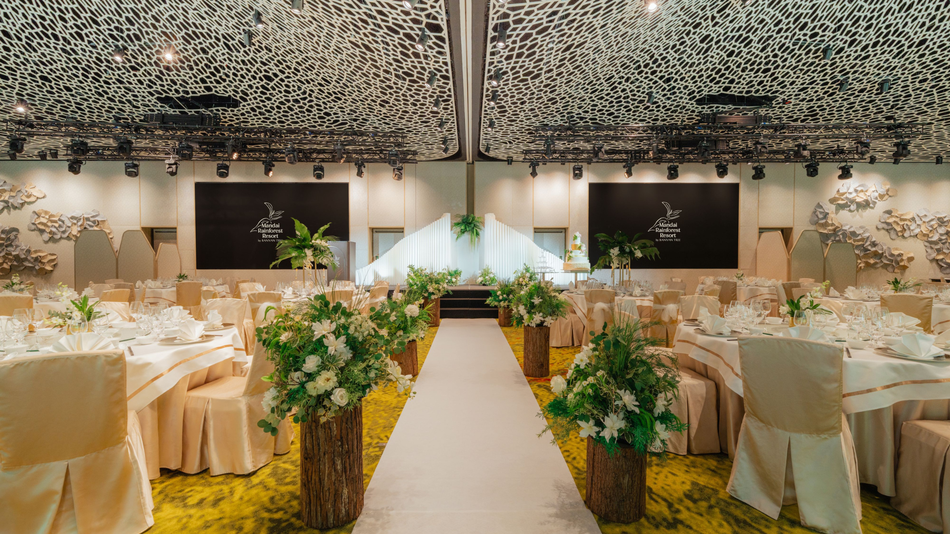 Wedding at Mandai Rainforest Resort by Banyan Tree